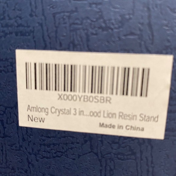 Amlong Crystal Ball and Lion Resin Stand - Picture 7 of 11